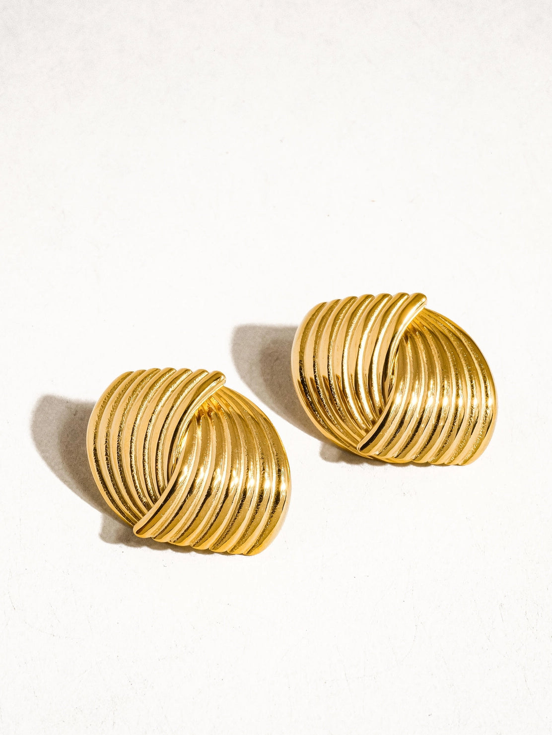 Athens 18K Wavy Earrings