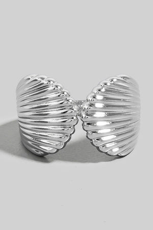 Showcase Ring